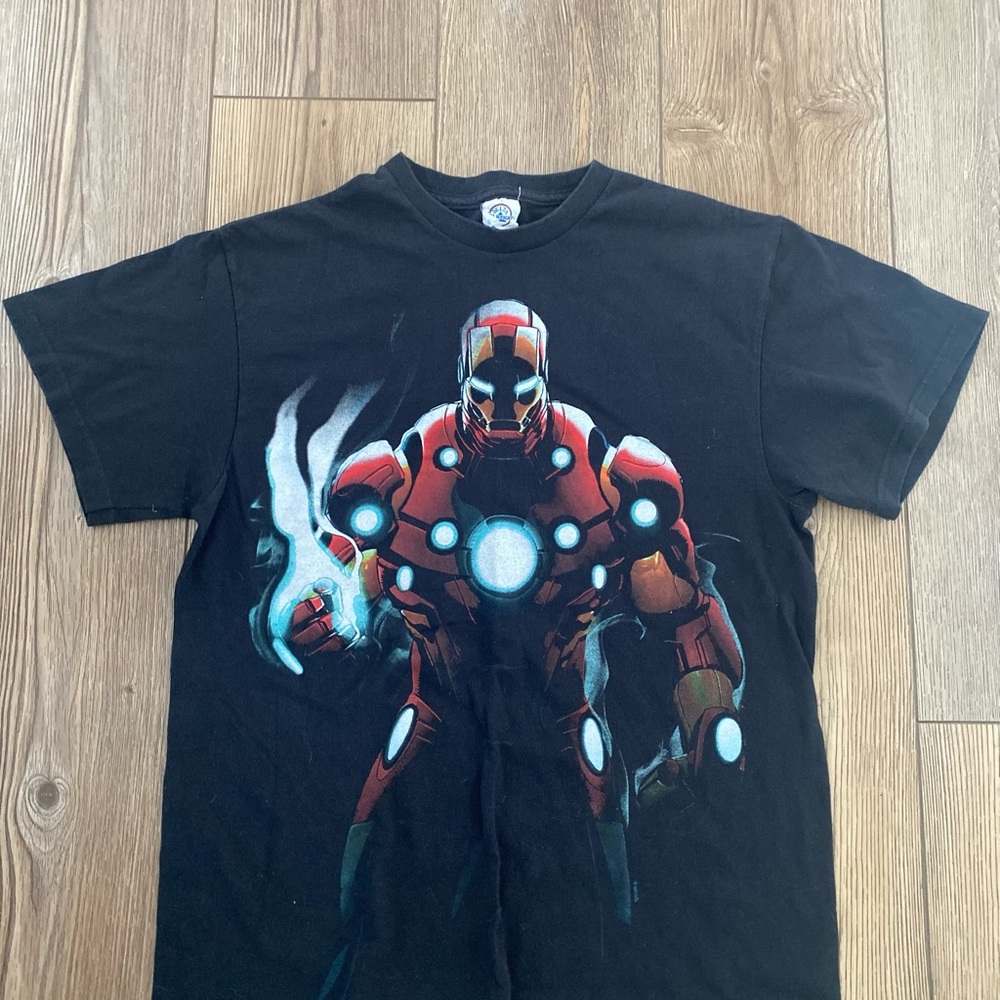 Y2K marvel vintage iron man t shirt size medium men’s